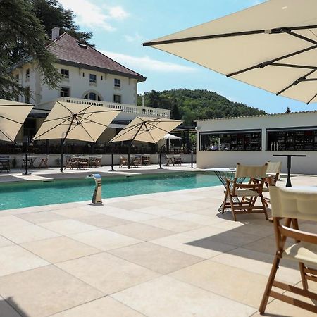 Hotel Sequoias Golf & Ressort Ruy-Montceau Exteriér fotografie