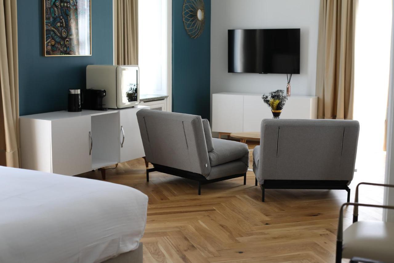 Hotel Sequoias Golf & Ressort Ruy-Montceau Exteriér fotografie