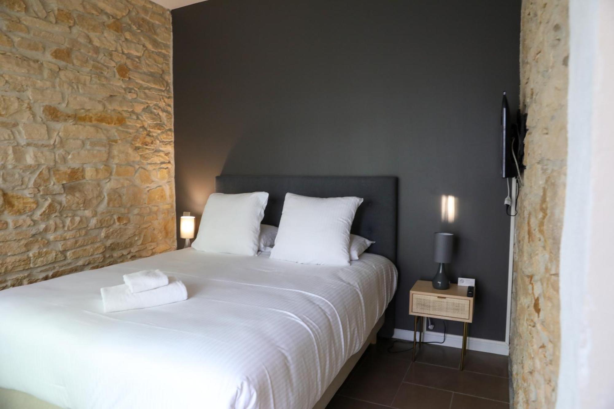 Hotel Sequoias Golf & Ressort Ruy-Montceau Exteriér fotografie