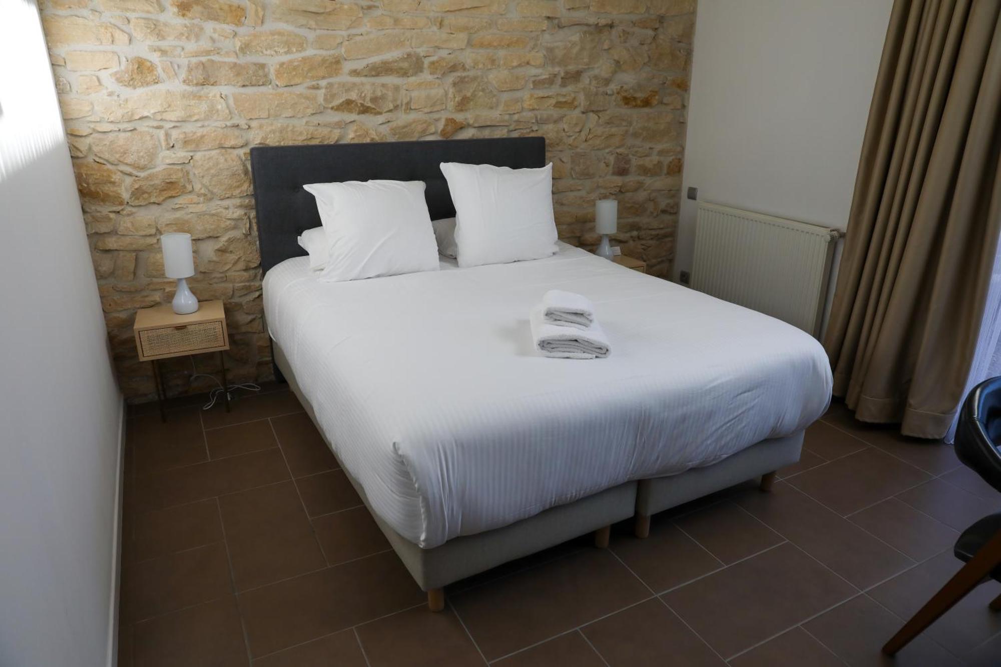 Hotel Sequoias Golf & Ressort Ruy-Montceau Exteriér fotografie