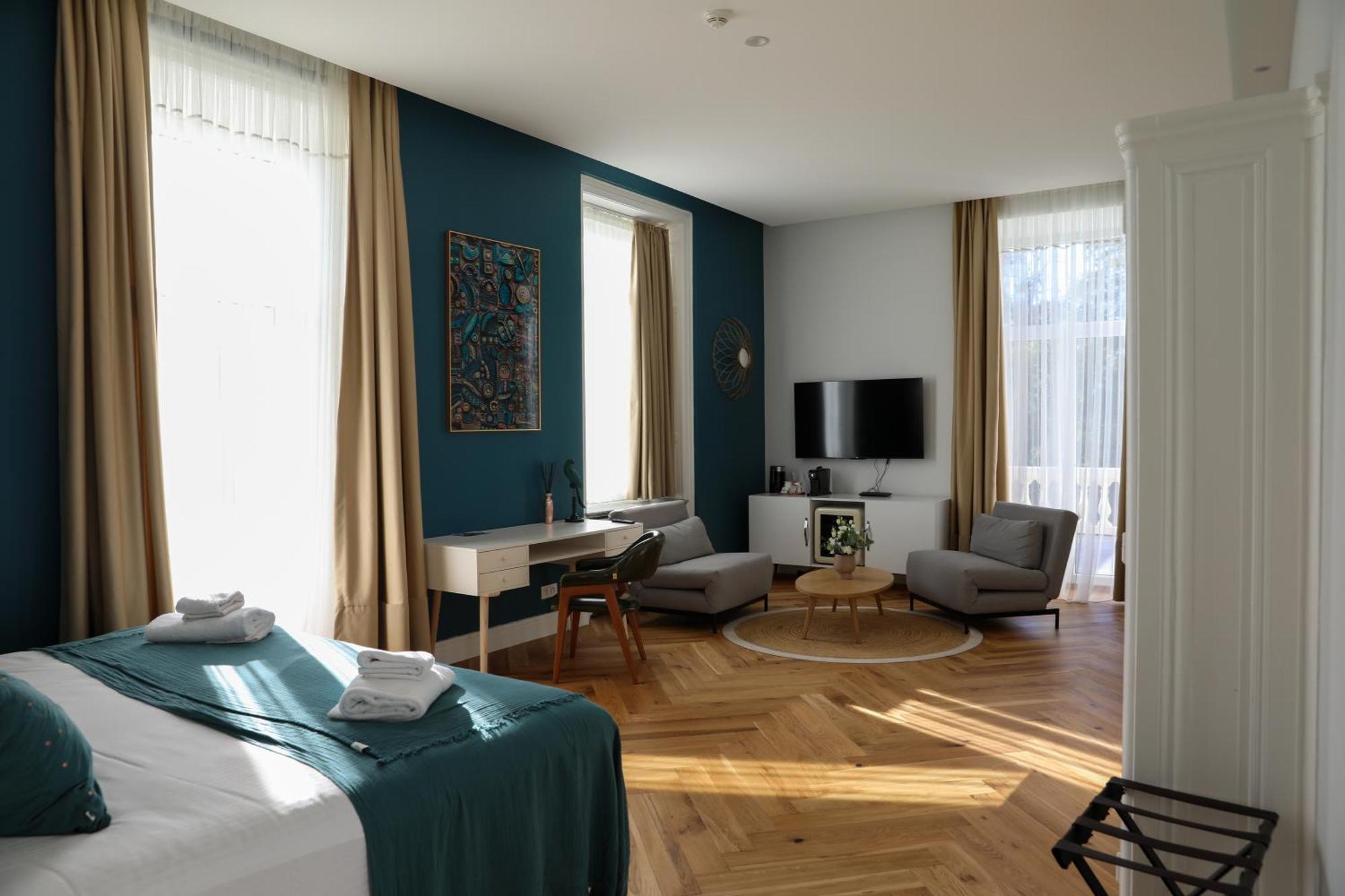 Hotel Sequoias Golf & Ressort Ruy-Montceau Exteriér fotografie